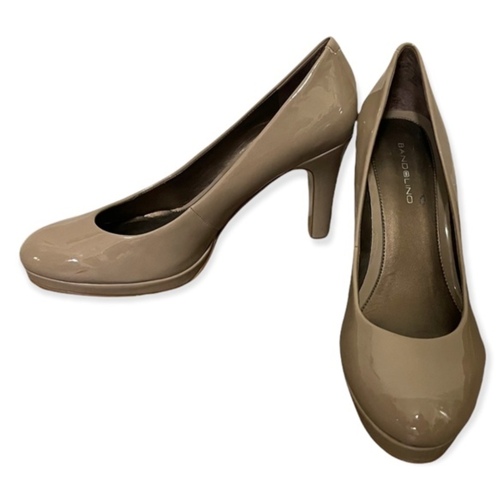 Bandolino Nude Beige Tan Shiny Patent Leather Pumps Heels Shoes Size 8